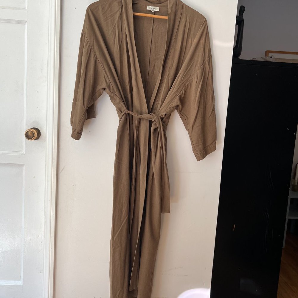 OZMA Tan Robe - Picture 5 of 7